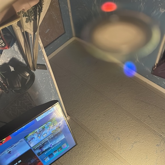 CyberPunk 2077 Xbox One Game. Hardly used. Missing map and stickers. - Picture 4 of 5